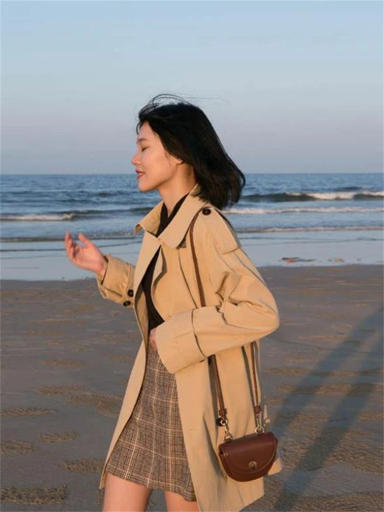 Vintage Maxi Trench Coat – Oversized Winter Windbreaker